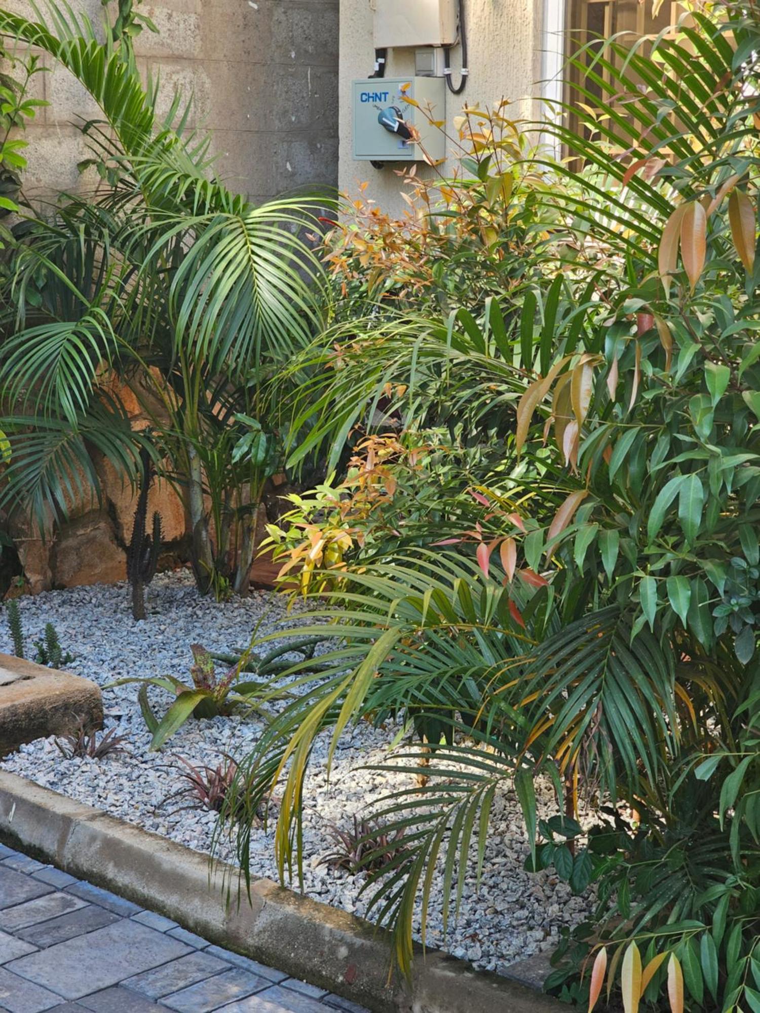 Alsander Homes Peach Bweyogerere Exterior foto